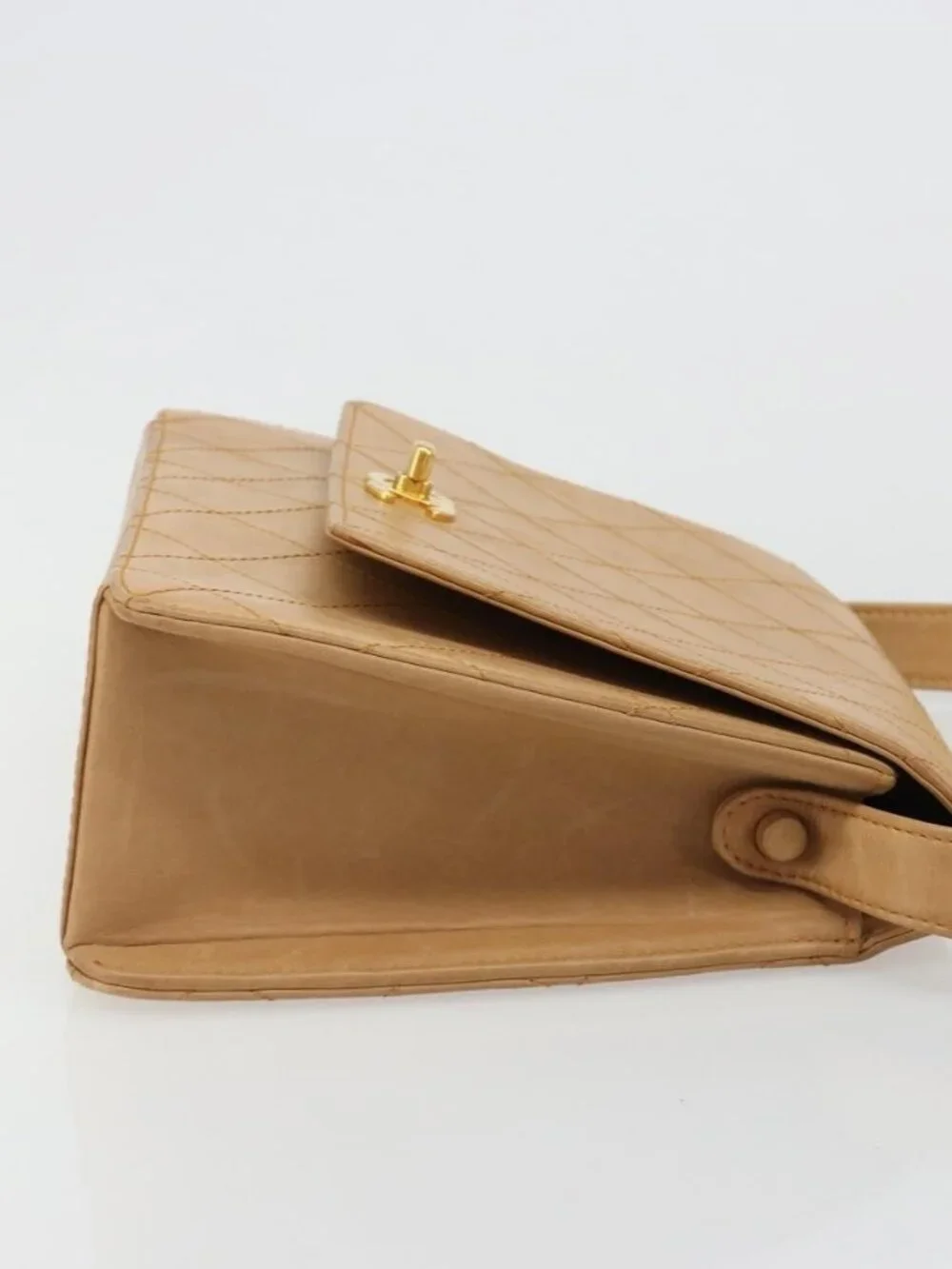 CHANEL Matelasse Shoulder Bag Lamb Skin Beige Gold CC Auth 187187